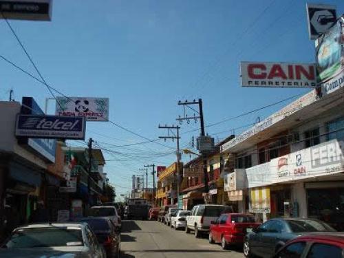 Pequeños comerciantes aseguran que no hay reflejo en ahorro de energía por el cambio de horario